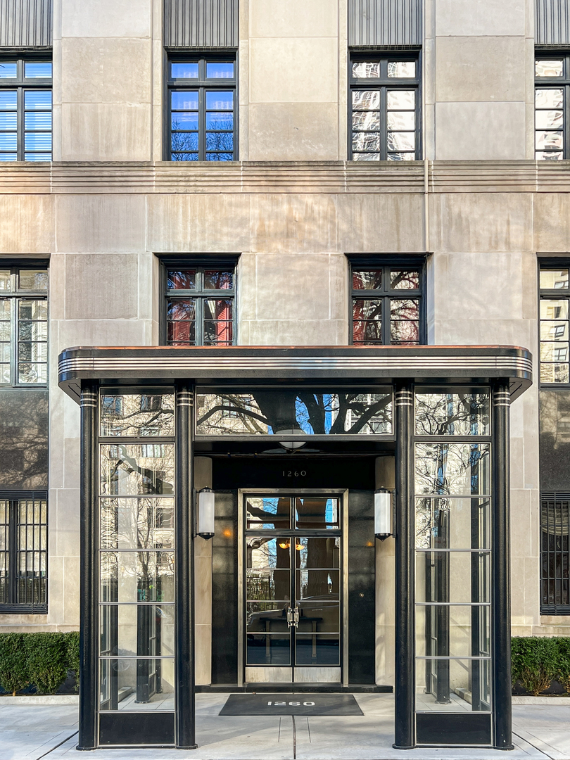 1260 North Astor Street, Unit 7 Chicago, IL 60610 - Photo 1 of 56