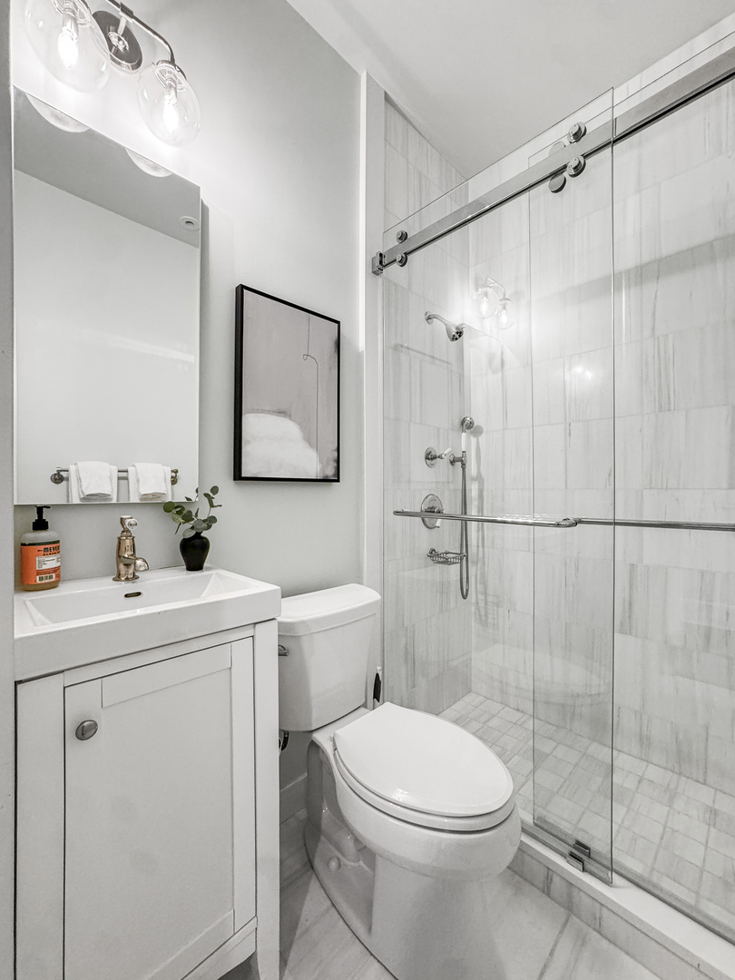 1260 North Astor Street, Unit 7 Chicago, IL 60610 - Photo 53 of 56