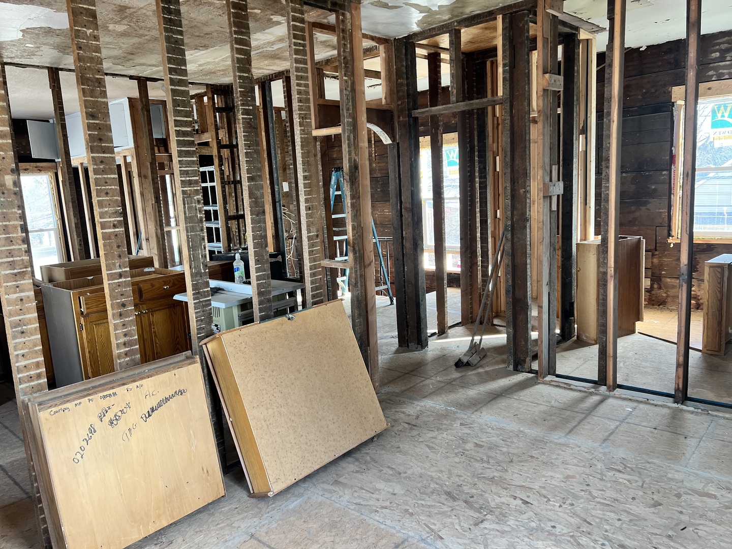 819 Bell Street Bloomington, IL 61701 - Photo 4 of 14 a view of livingroom with furniture