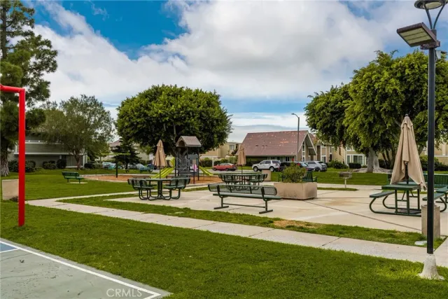 $719,000 | 16 Oval Irvine Ca, Unit 56, Irvine, CA 92604