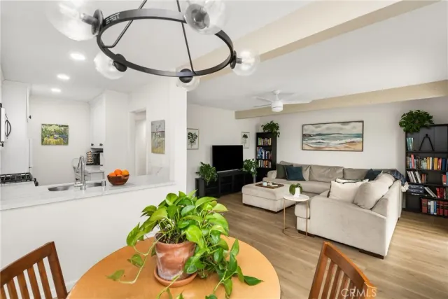 $719,000 | 16 Oval Irvine Ca, Unit 56, Irvine, CA 92604