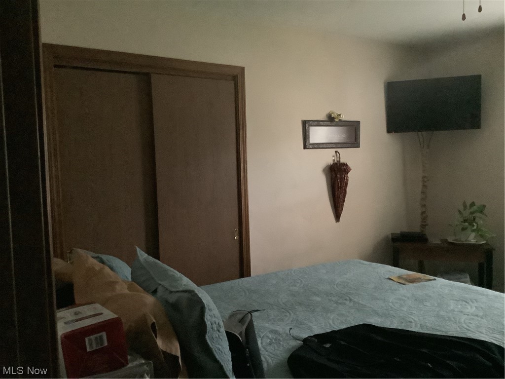 2320 South Meridian Road Austintown, OH 44511 - Photo 17 of 24 Bedroom with a closet