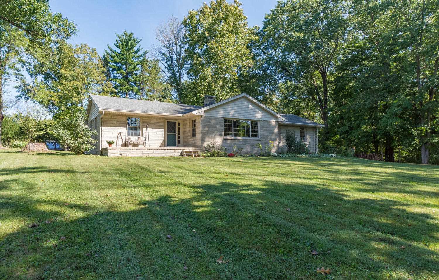 5616 East Kings Road Bloomington, IN 47408 - Photo 2 of 32 Gallery Image 2