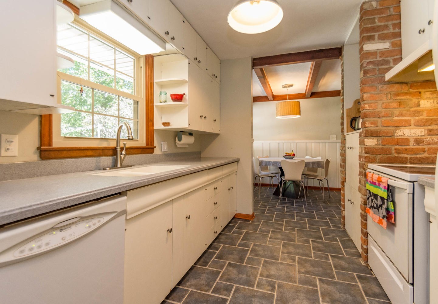 5616 East Kings Road Bloomington, IN 47408 - Photo 11 of 32 Gallery Image 11