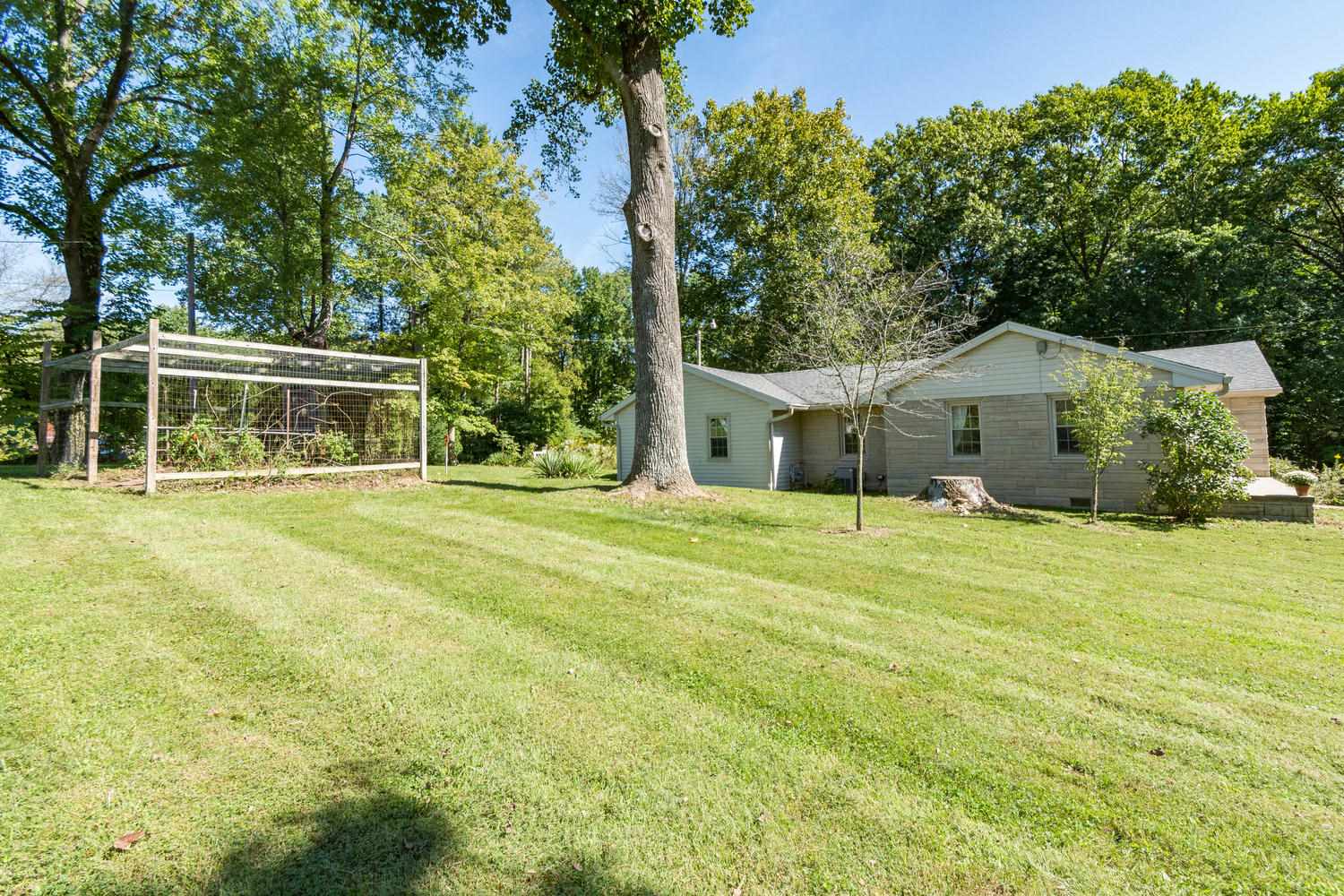 5616 East Kings Road Bloomington, IN 47408 - Photo 30 of 32 Gallery Image 30