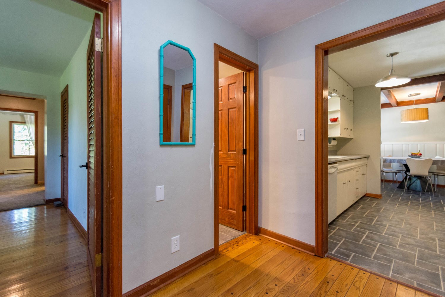 5616 East Kings Road Bloomington, IN 47408 - Photo 10 of 32 Gallery Image 10