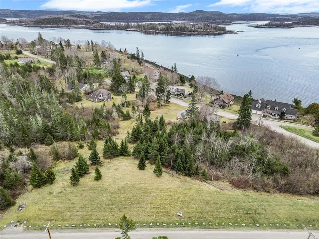 $850,000 | M17-l15 Battle Avenue, Castine, ME 04421