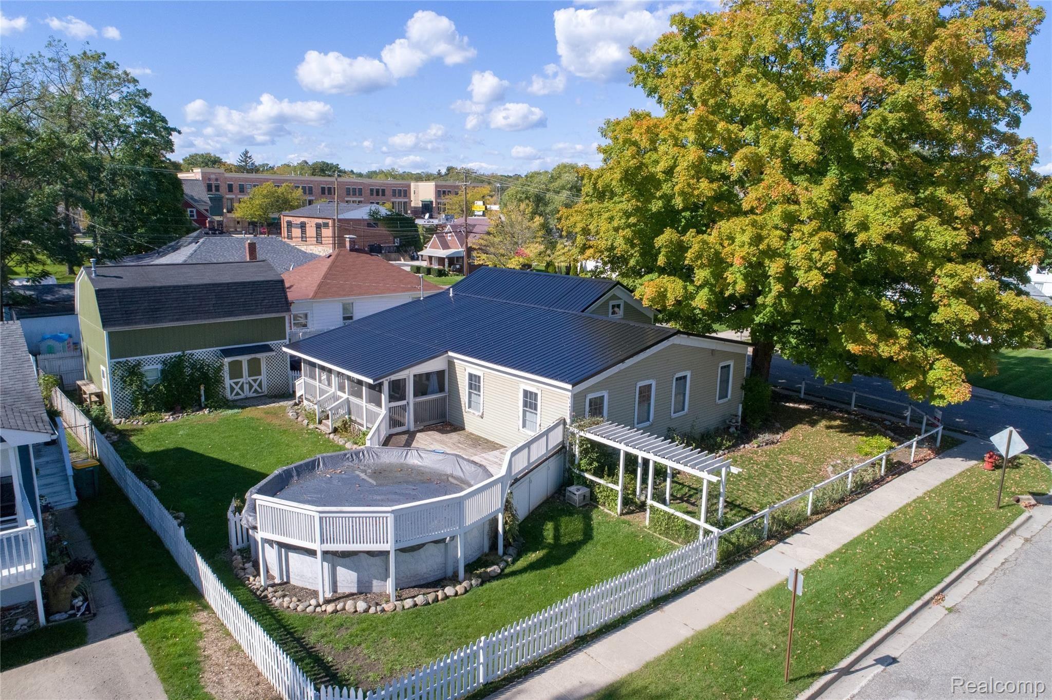 228 East Washington Street Romeo, MI 48065 - Photo 24 of 25 DJI_0065.jpg