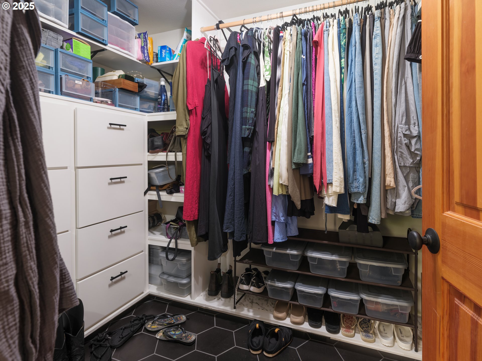 33340 Sunset Beach Road Warrenton, OR 97146 - Photo 26 of 48 a view of a closet with storage