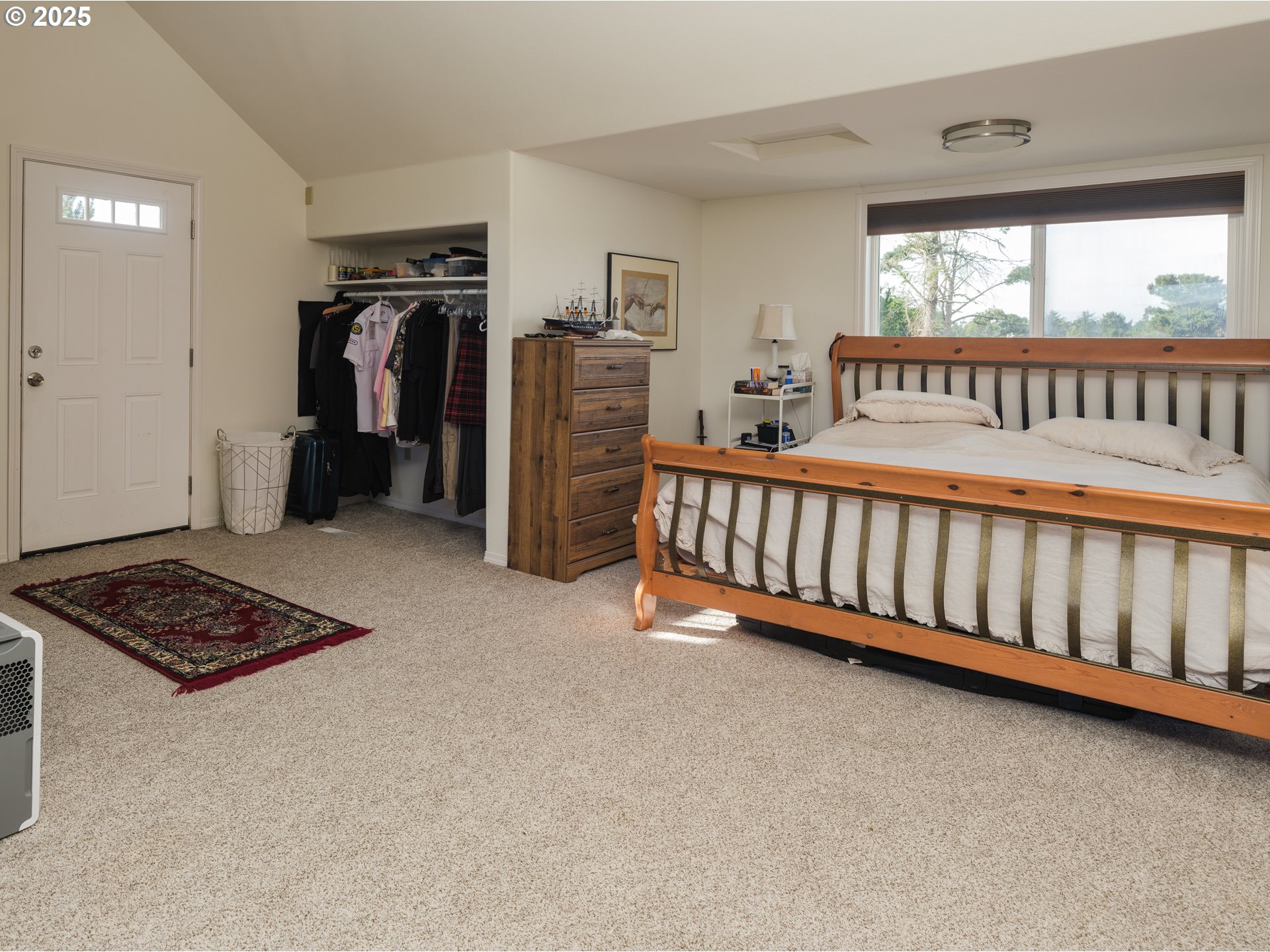 33340 Sunset Beach Road Warrenton, OR 97146 - Photo 30 of 48 a view of livingroom with furniture and closet