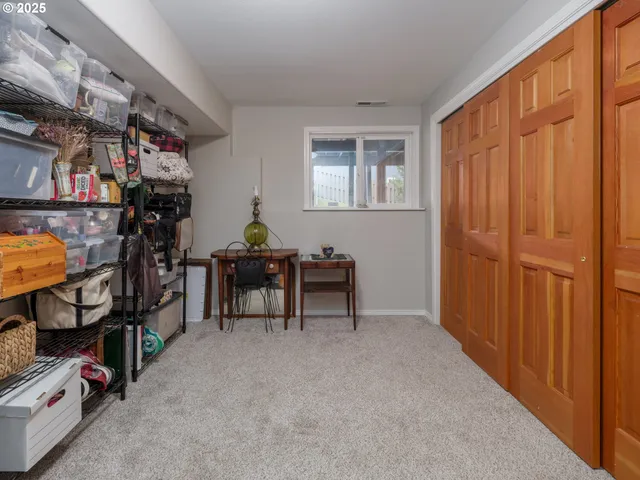 a view of a storage & utility room