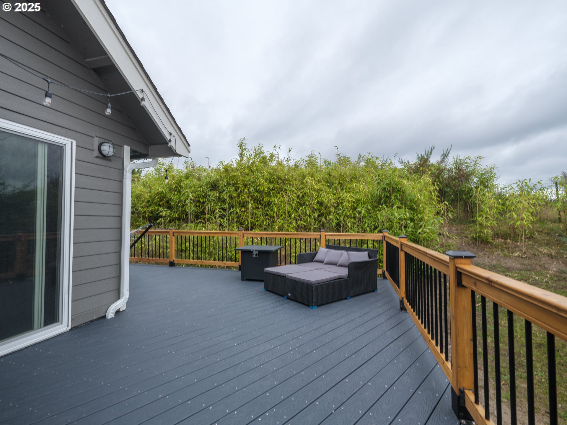 33340 Sunset Beach Road Warrenton, OR 97146 - Photo 39 of 48 swimming pool view with a seating space