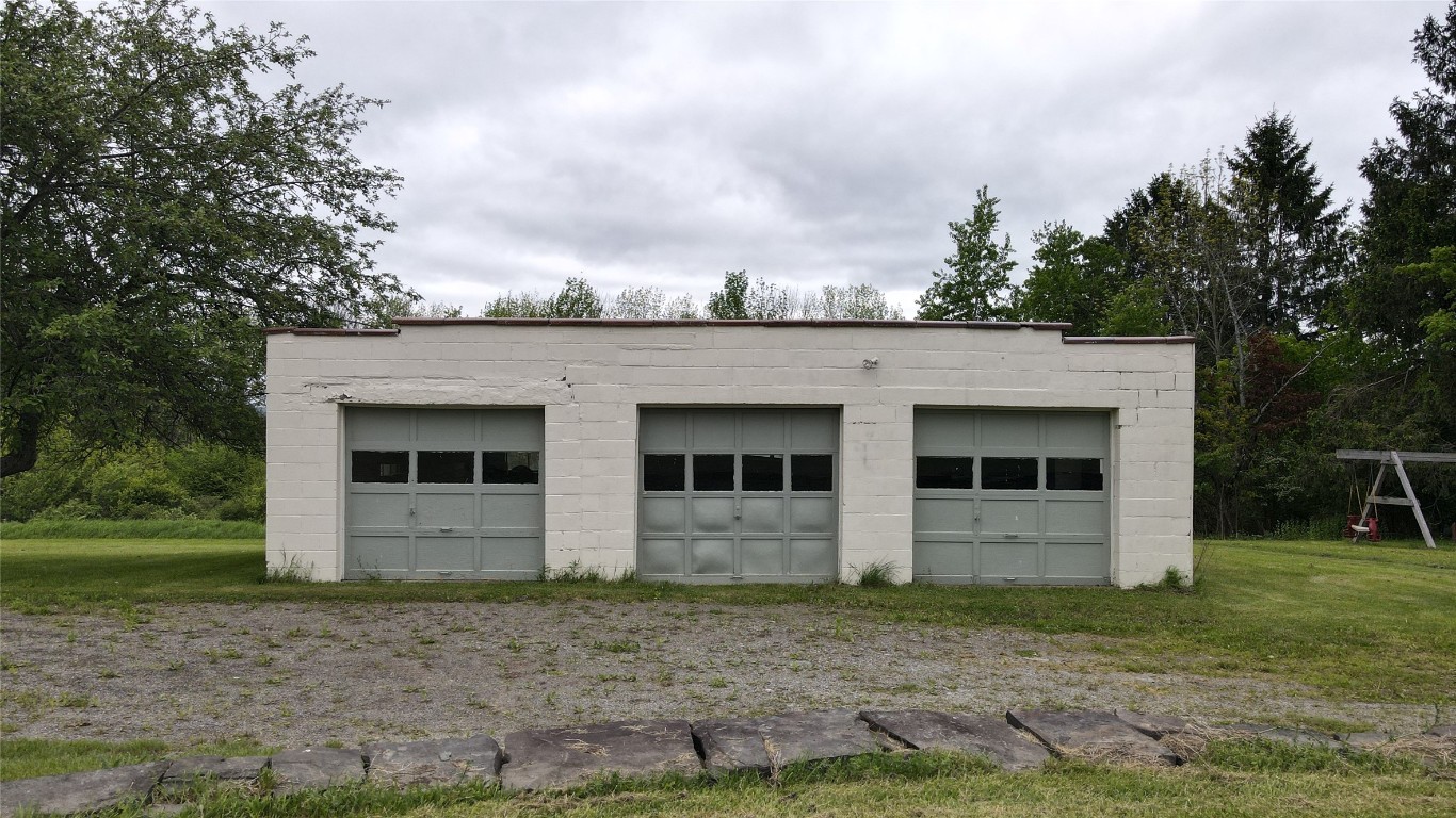 220 Joyner Road Whitney Point, NY 13862 - Photo 7 of 41 Gallery Image 7