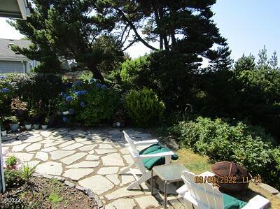 1240 Southwest Sailfish Loop Waldport, OR 97394 - Photo 18 of 29 Patio with view