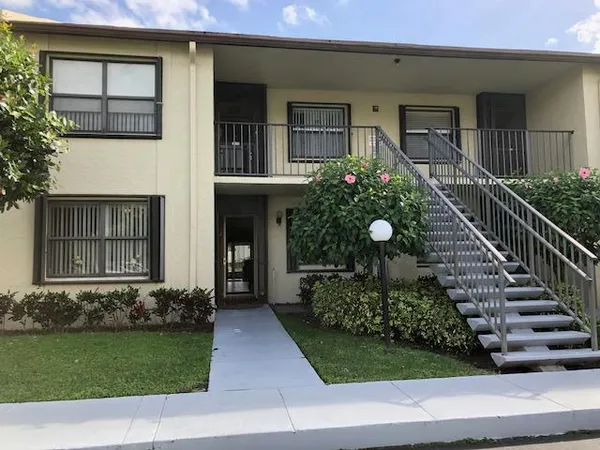 $1,950 | 7844 Willow Spring Drive, Unit 1715, Lake Worth, FL 33467