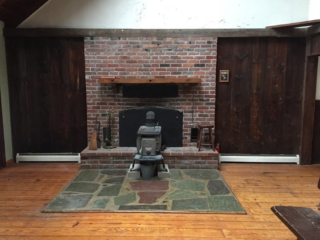 88 Goss Hill Road Huntington, MA 01050 - Photo 4 of 34