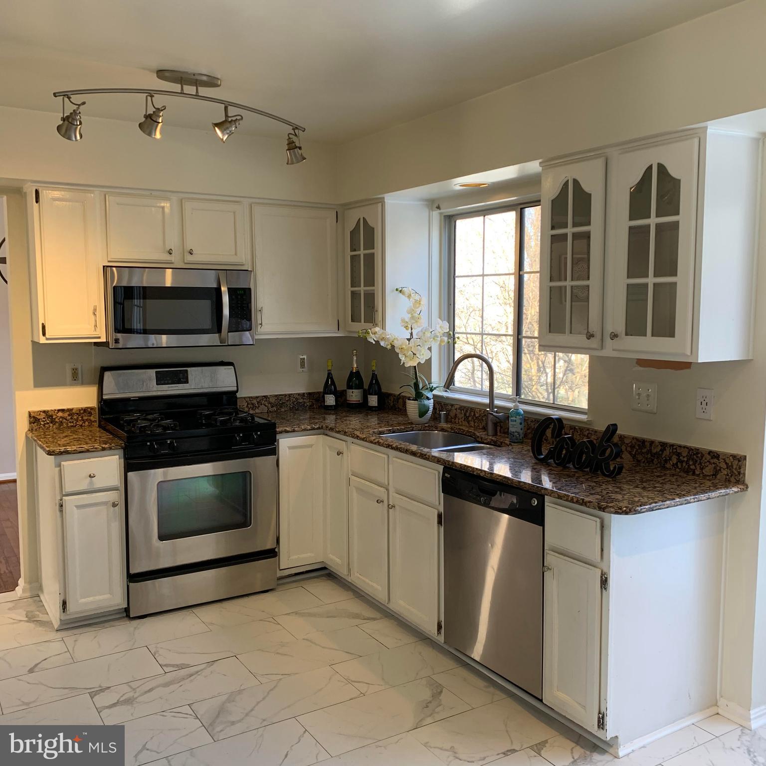 1888 Rutledge Court Severn, MD 21144 - Photo 15 of 46 Gallery Image 15