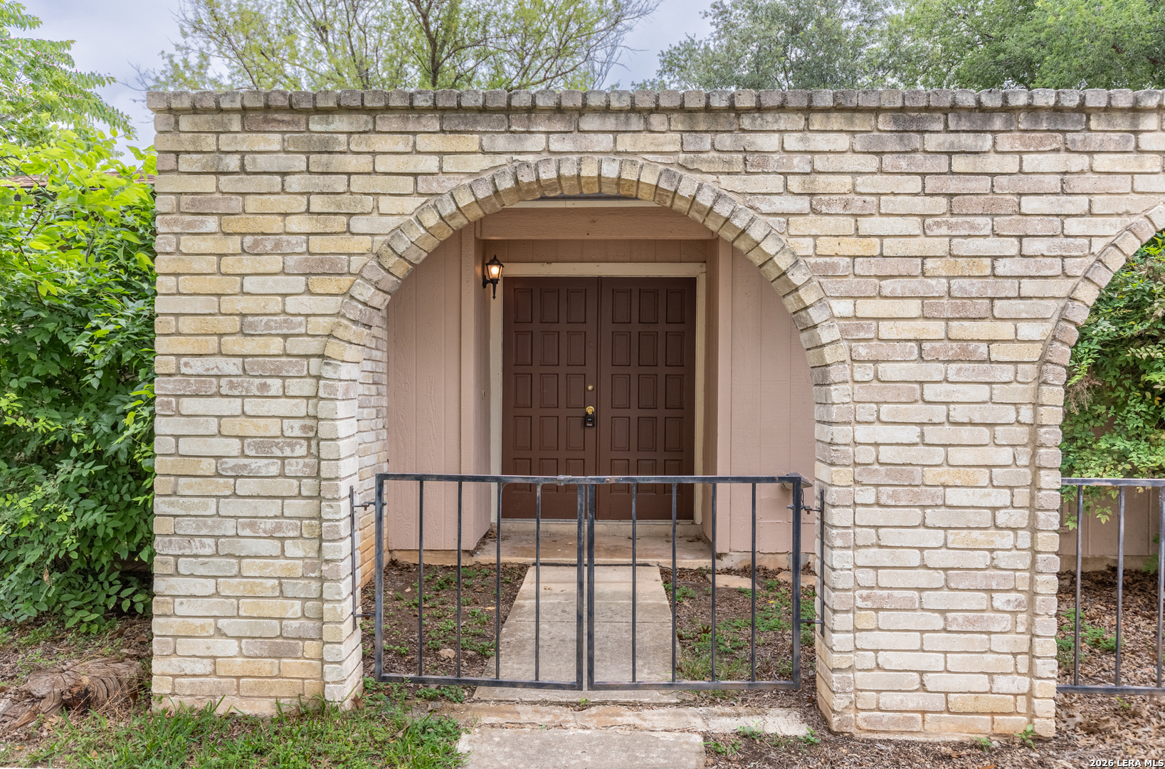 8127 Babe Ruth Street San Antonio, TX 78240 - Photo 5 of 33