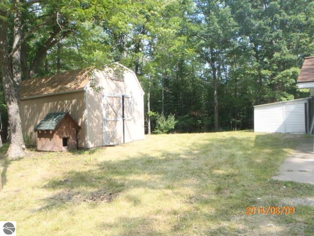 1154 Schemp Road Lupton, MI 48635 - Photo 5 of 47 1789036-4.JPG