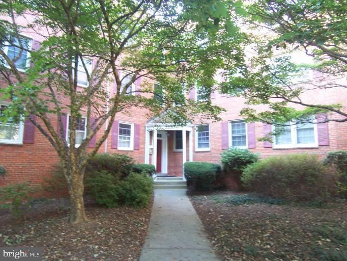 2220 Washington Avenue, Unit W302 Silver Spring, MD 20910 - Photo 1 of 12 Welcome home!