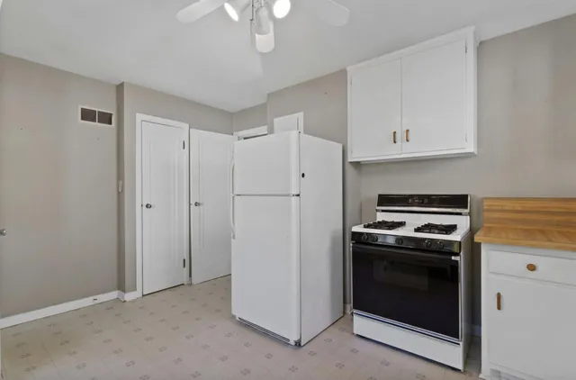 $489,900 | 4918 North Berkeley Boulevard, Whitefish Bay, WI 53217