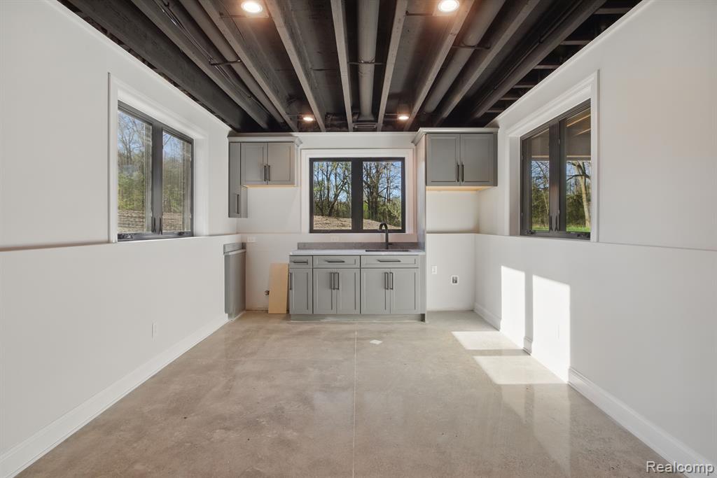 4030 Metamora Ridge Road Oxford, MI 48371 - Photo 43 of 47