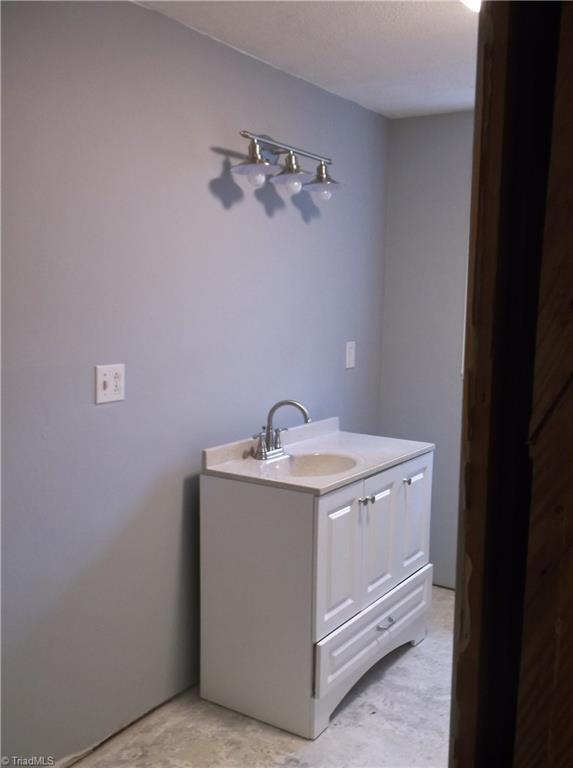 381 Mt Zion Road Pinnacle, NC 27043 - Photo 14 of 26