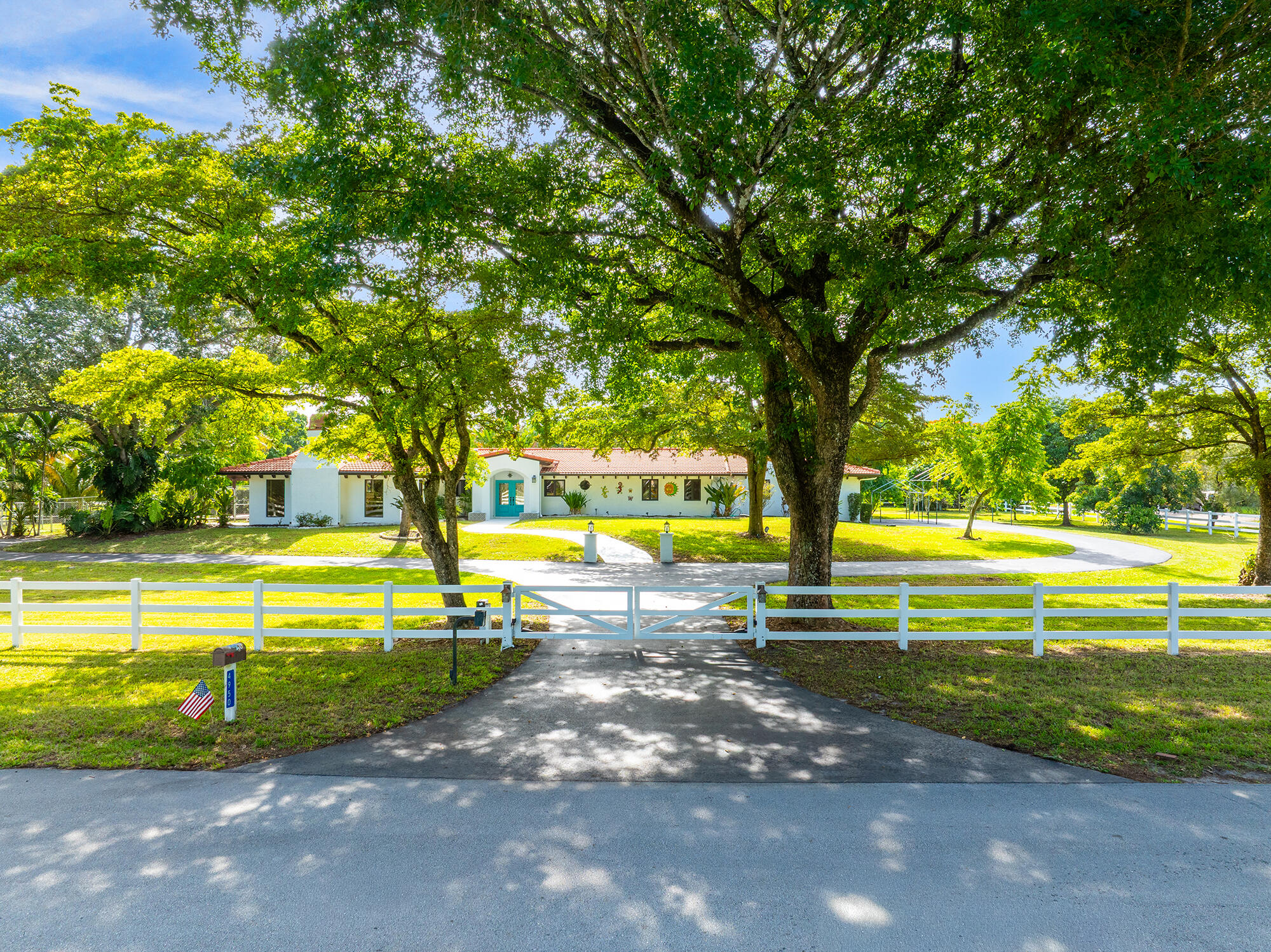 4950 Southwest 145th Avenue Southwest Ranches, FL 33330 - Photo 66 of 87 Front