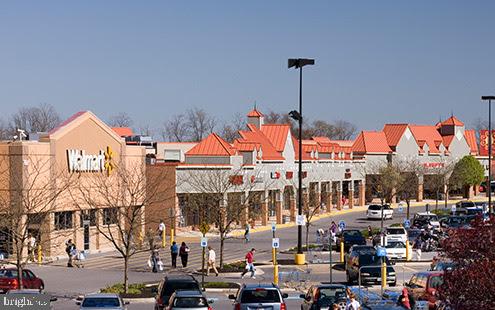 204 Maple Avenue Mount Airy, MD 21771 - Photo 42 of 44 Walmart