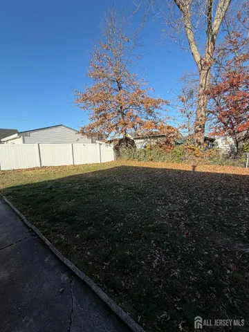 $3,700 | 36 Ash Street, Carteret, NJ 07008