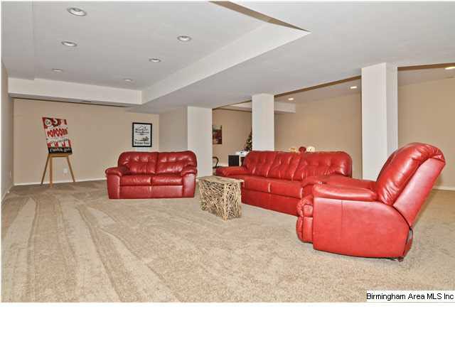 4800 Altamont Road South Birmingham, AL 35222 - Photo 24 of 32