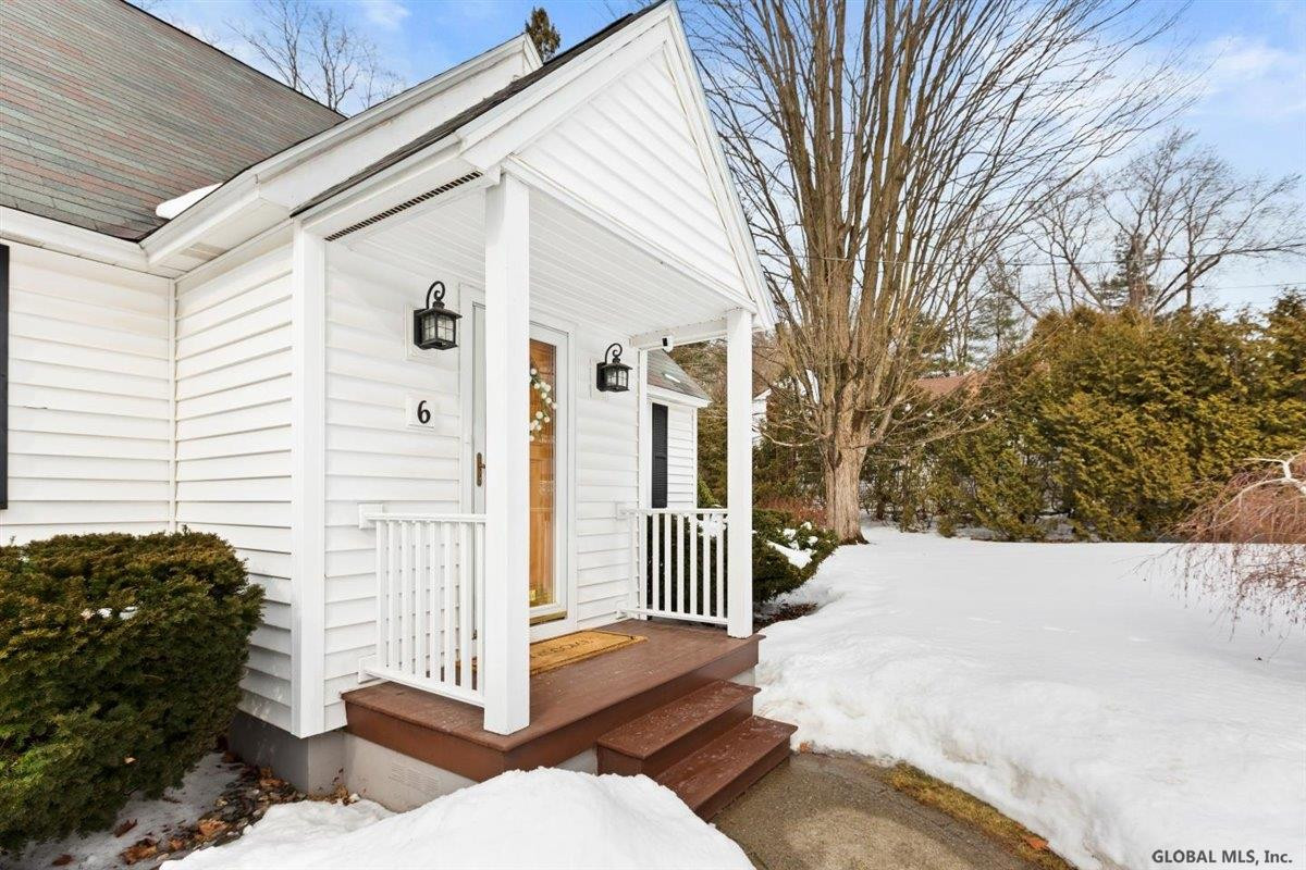 6 Gick Road Saratoga Springs, NY 12866 - Photo 2 of 39 Photo 2
