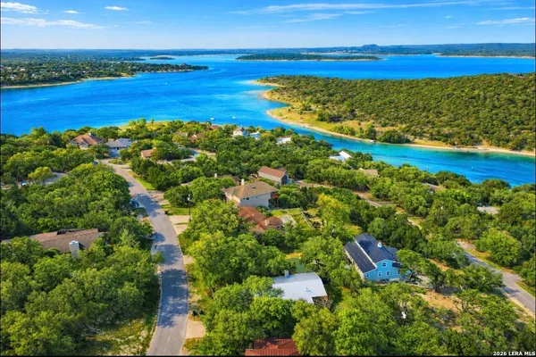 $3,200 | 520 Lake Forest, Canyon Lake, TX 78133