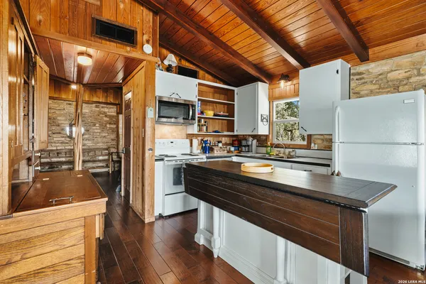 $3,200 | 520 Lake Forest, Canyon Lake, TX 78133