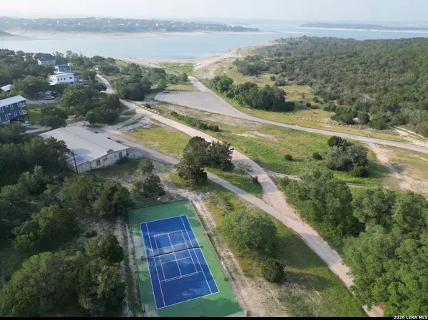 $3,200 | 520 Lake Forest, Canyon Lake, TX 78133