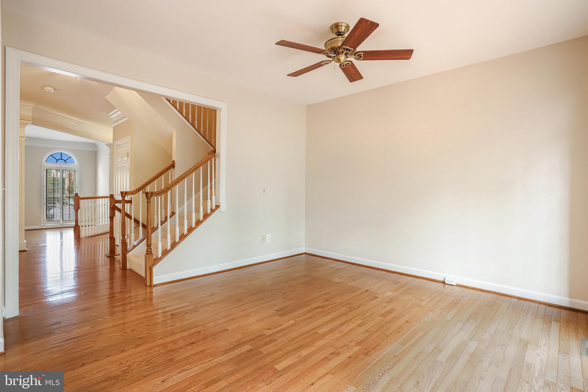 18546 Perdido Bay Terrace Leesburg, VA 20176 - Photo 14 of 57 a view of an entryway with wooden floor