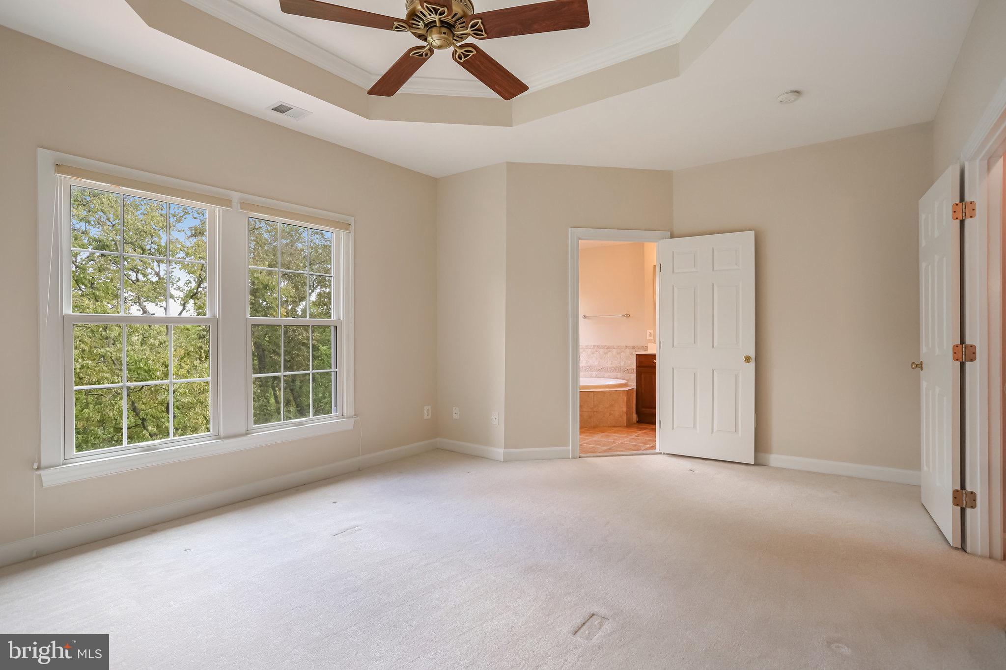 18546 Perdido Bay Terrace Leesburg, VA 20176 - Photo 22 of 57 a view of an empty room with a window
