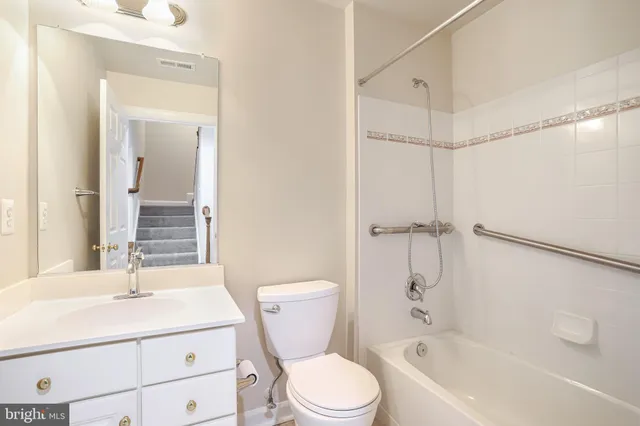 $4,000 | 18546 Perdido Bay Terrace, Leesburg, VA 20176