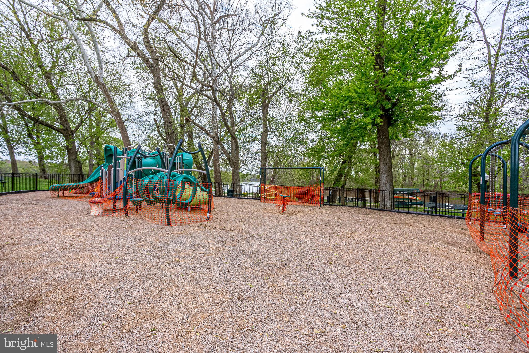18546 Perdido Bay Terrace Leesburg, VA 20176 - Photo 49 of 57 a view of park with entertaining space
