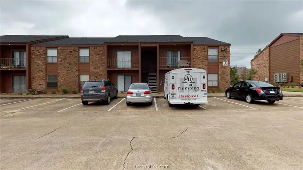 $950 | 904 University Oaks Boulevard, Unit 22, College Station, TX 77840