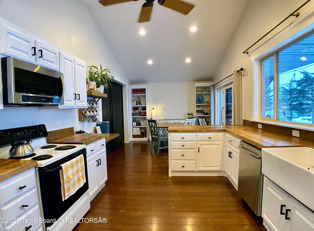 $759,000 | 3221 Peacock Flats, Tetonia, ID 83452