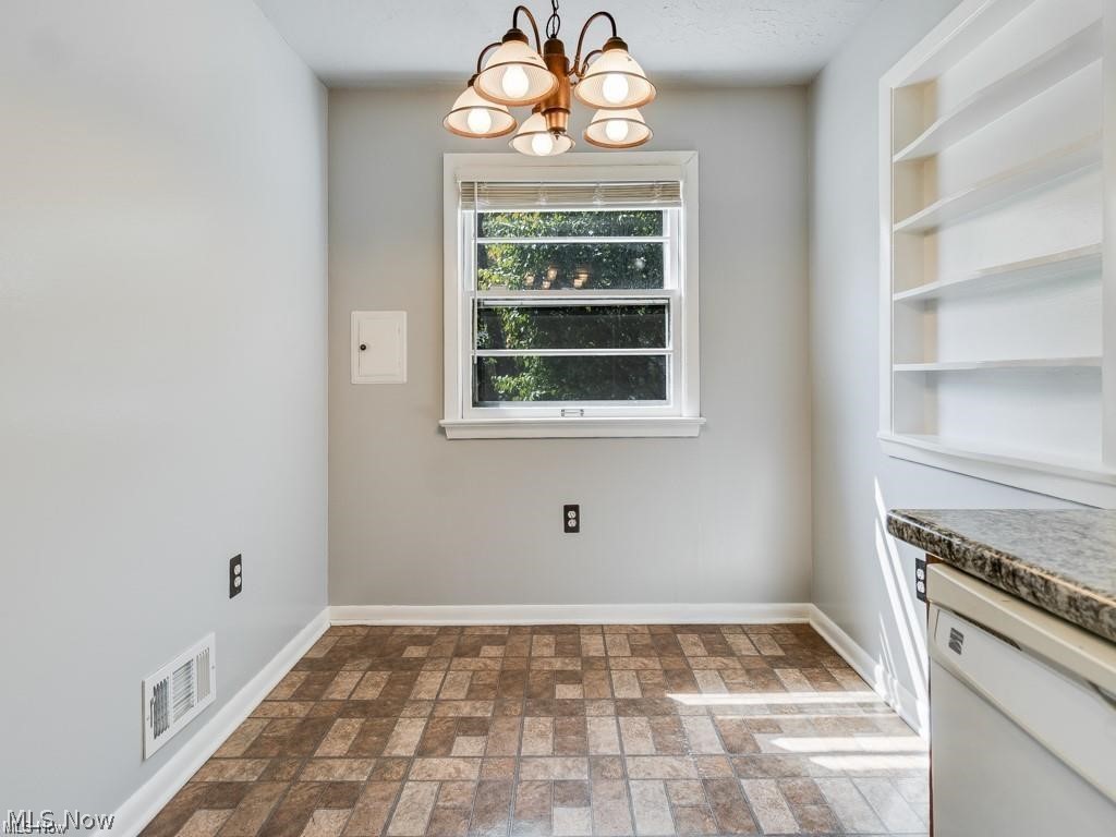 2348 Saybrook Road University Heights, OH 44118 - Photo 17 of 37