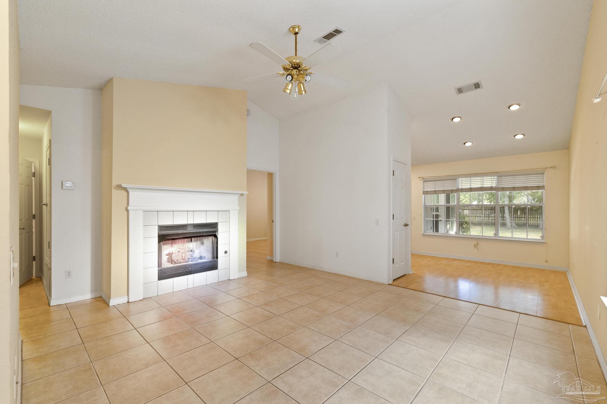 1342 Sunrunner Road Pensacola, FL 32504 - Photo 6 of 34 looking toward eat in / kitchen area
