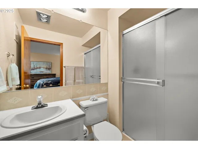 $264,900 | 14945 Northeast Sacramento Street, Unit 34, Portland, OR 97230