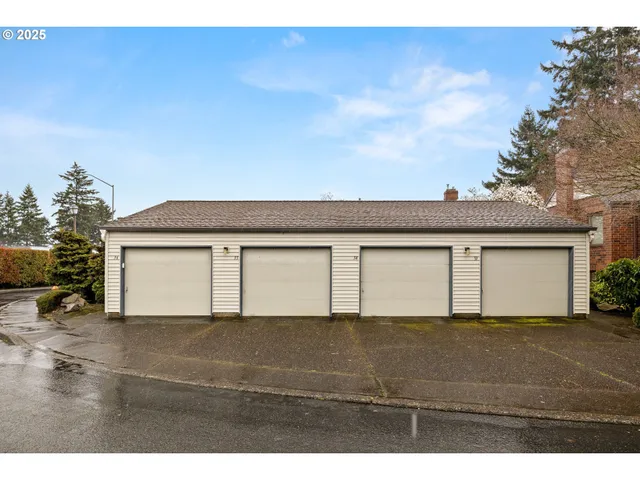 $264,900 | 14945 Northeast Sacramento Street, Unit 34, Portland, OR 97230