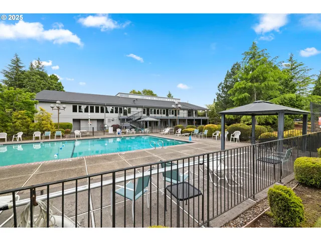 $264,900 | 14945 Northeast Sacramento Street, Unit 34, Portland, OR 97230