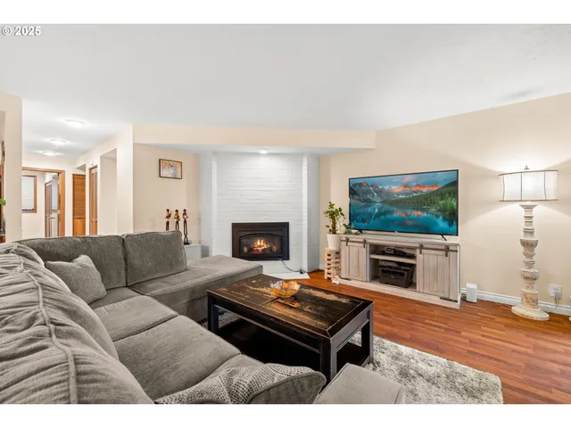 $264,900 | 14945 Northeast Sacramento Street, Unit 34, Portland, OR 97230