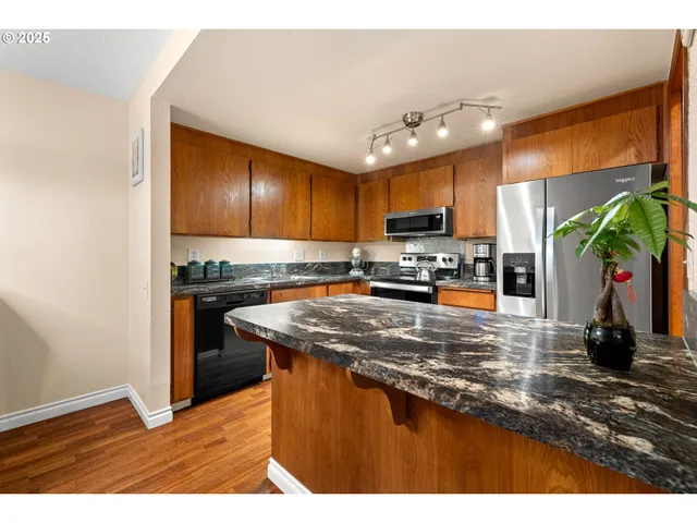 $264,900 | 14945 Northeast Sacramento Street, Unit 34, Portland, OR 97230