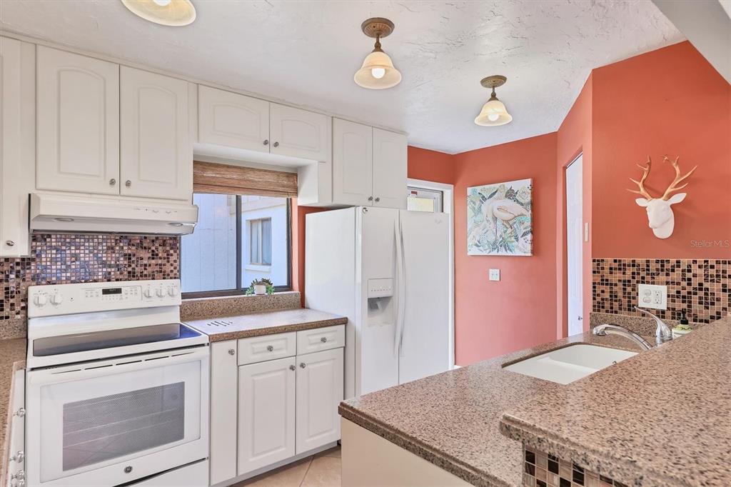 6412 Sun Eagle Lane Bradenton, FL 34210 - Photo 16 of 52