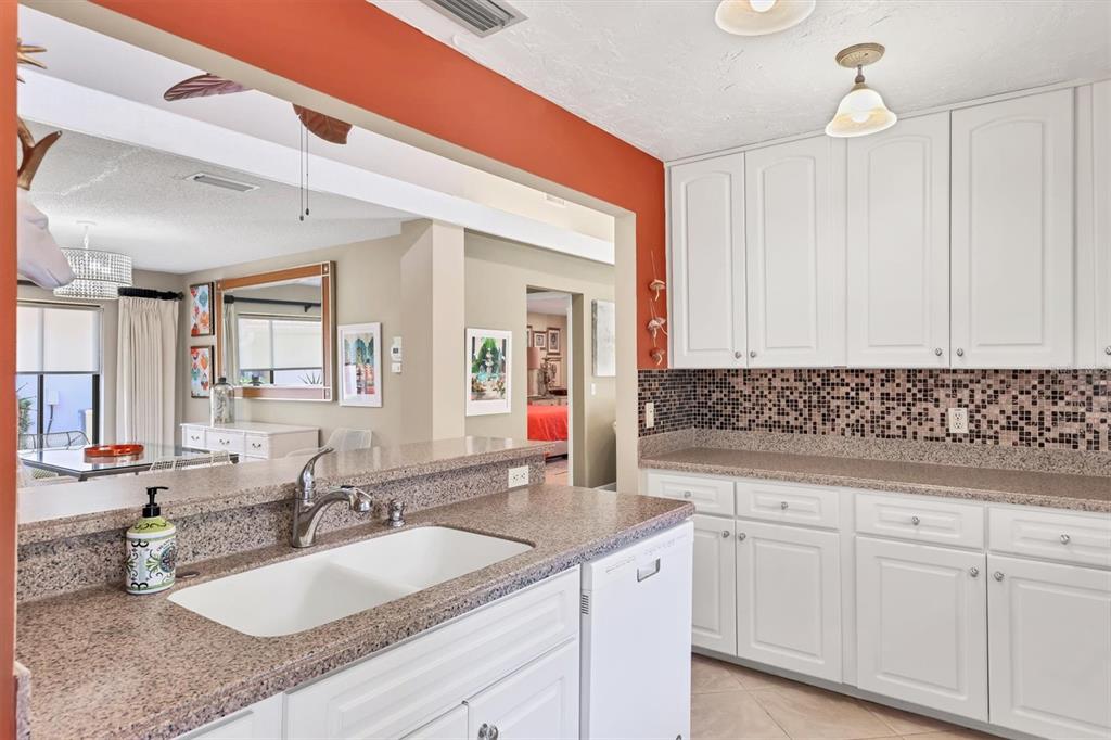 6412 Sun Eagle Lane Bradenton, FL 34210 - Photo 17 of 52